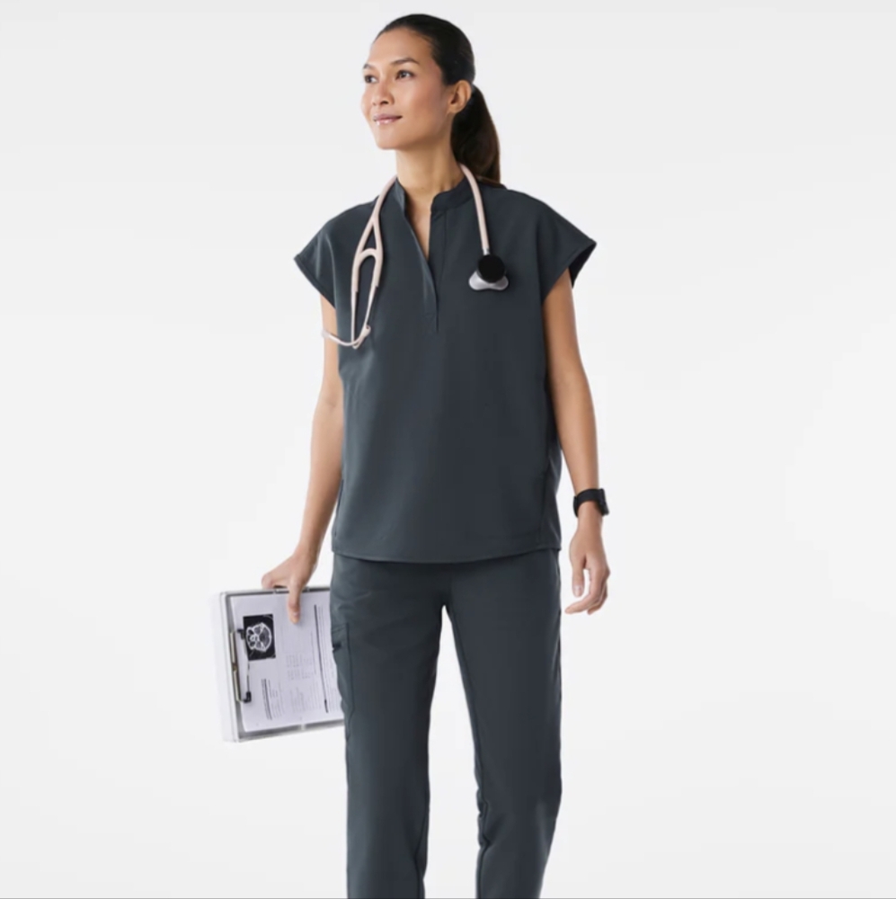 Figs Dark Harbor set